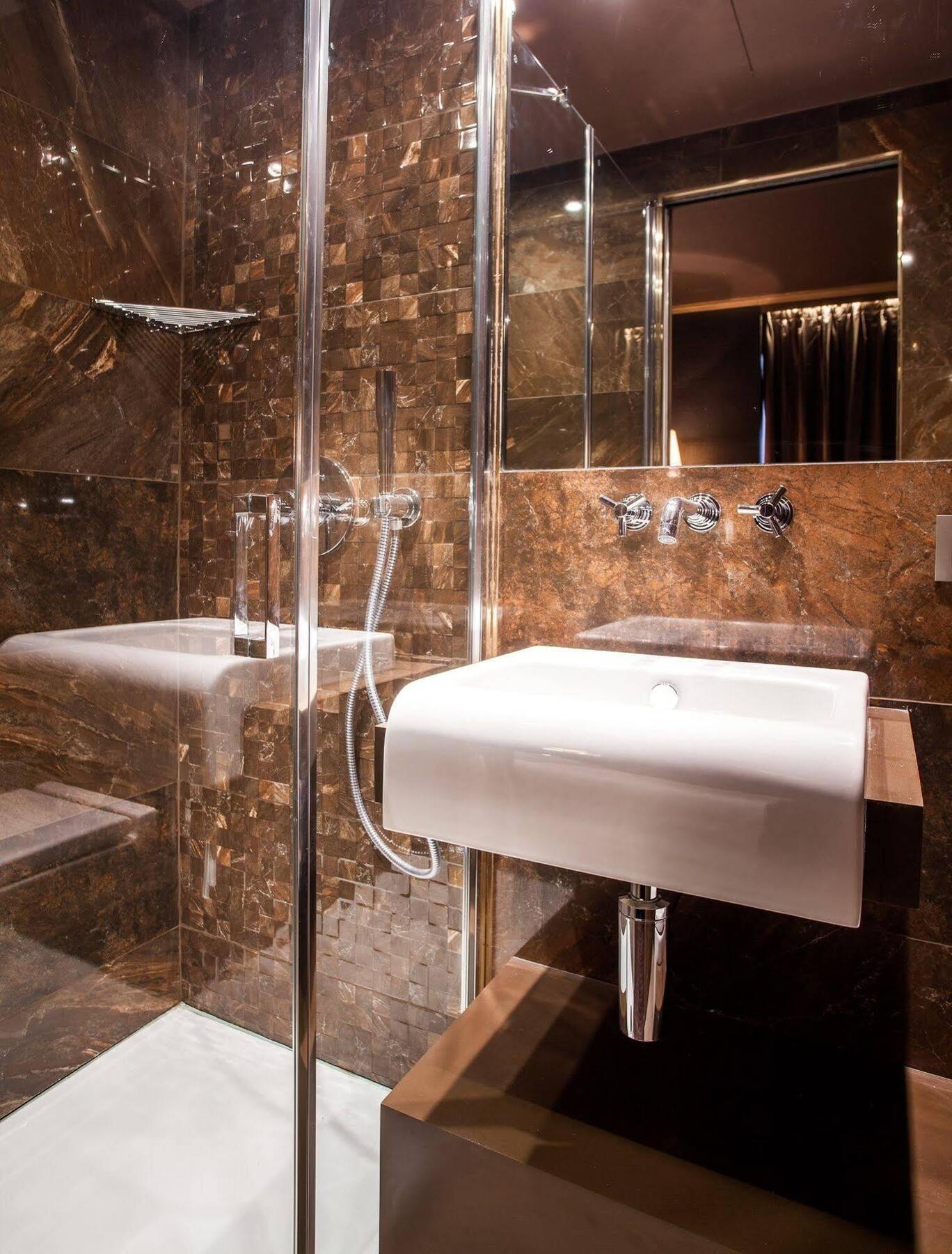 Armoni 4* Parigi